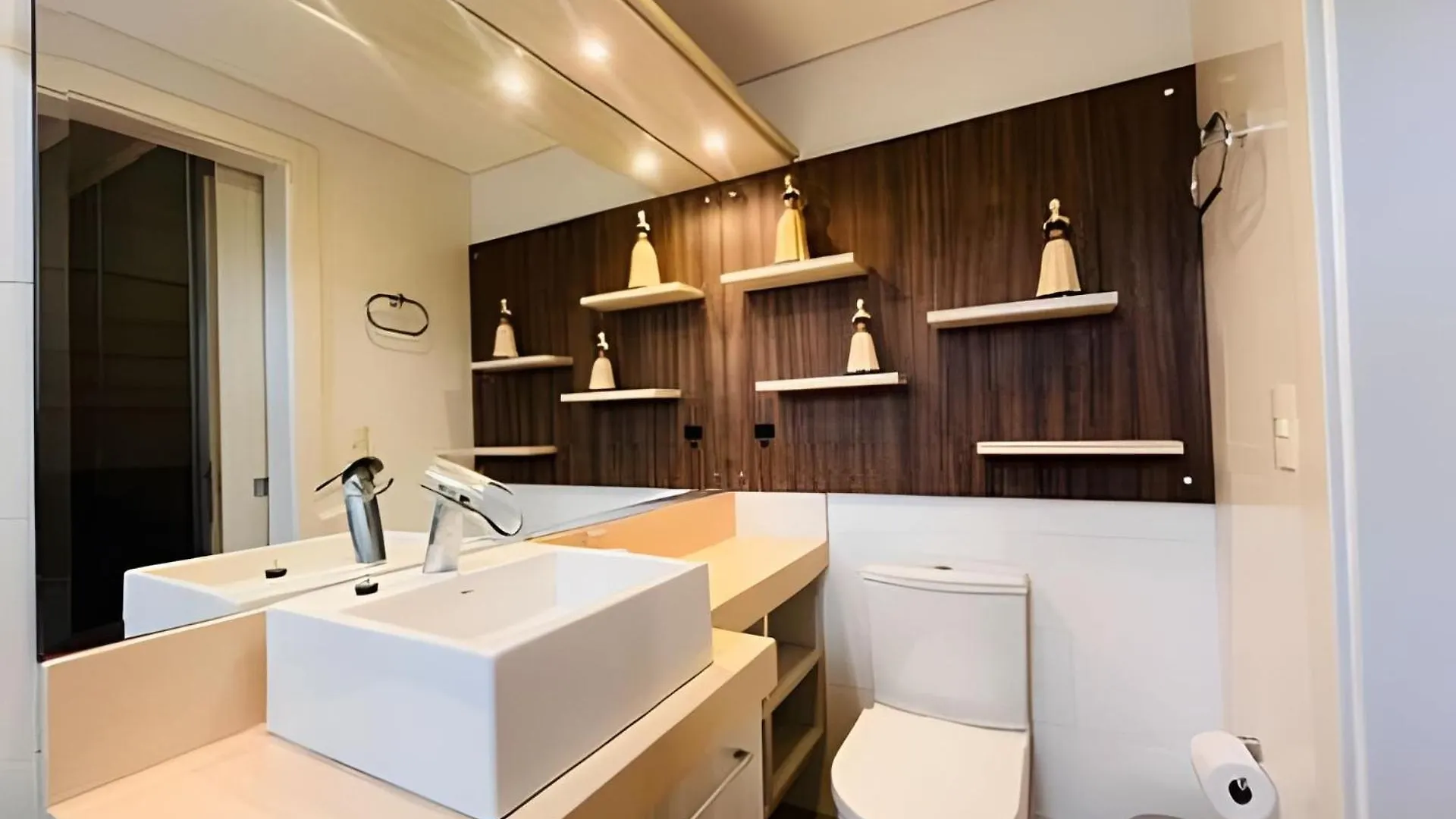Lejlighed Curta!|190|Suites Belleville| Praia |Oceanic Aquarium Balneário Camboriú