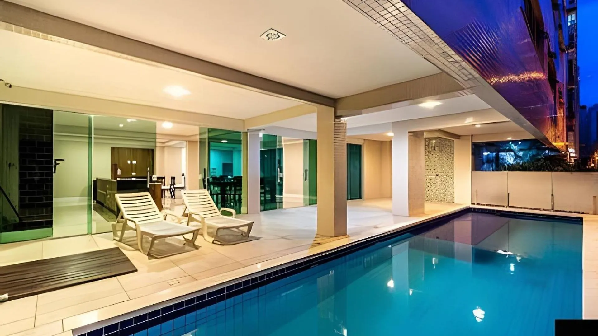 Curta!|190|Suites Belleville| Praia |Oceanic Aquarium Balneário Camboriú Brésil